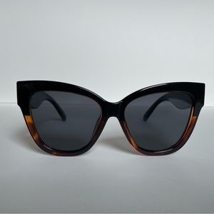 Le Specs Le Vacanze Sunglasses